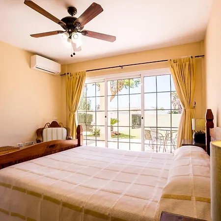 Golf Del Sur Sleeps 4 With Pool Air Con And Wifi * 산미겔데아보나