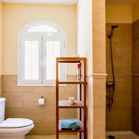 Golf Del Sur Sleeps 4 With Pool Air Con And Wifi 빌라 *